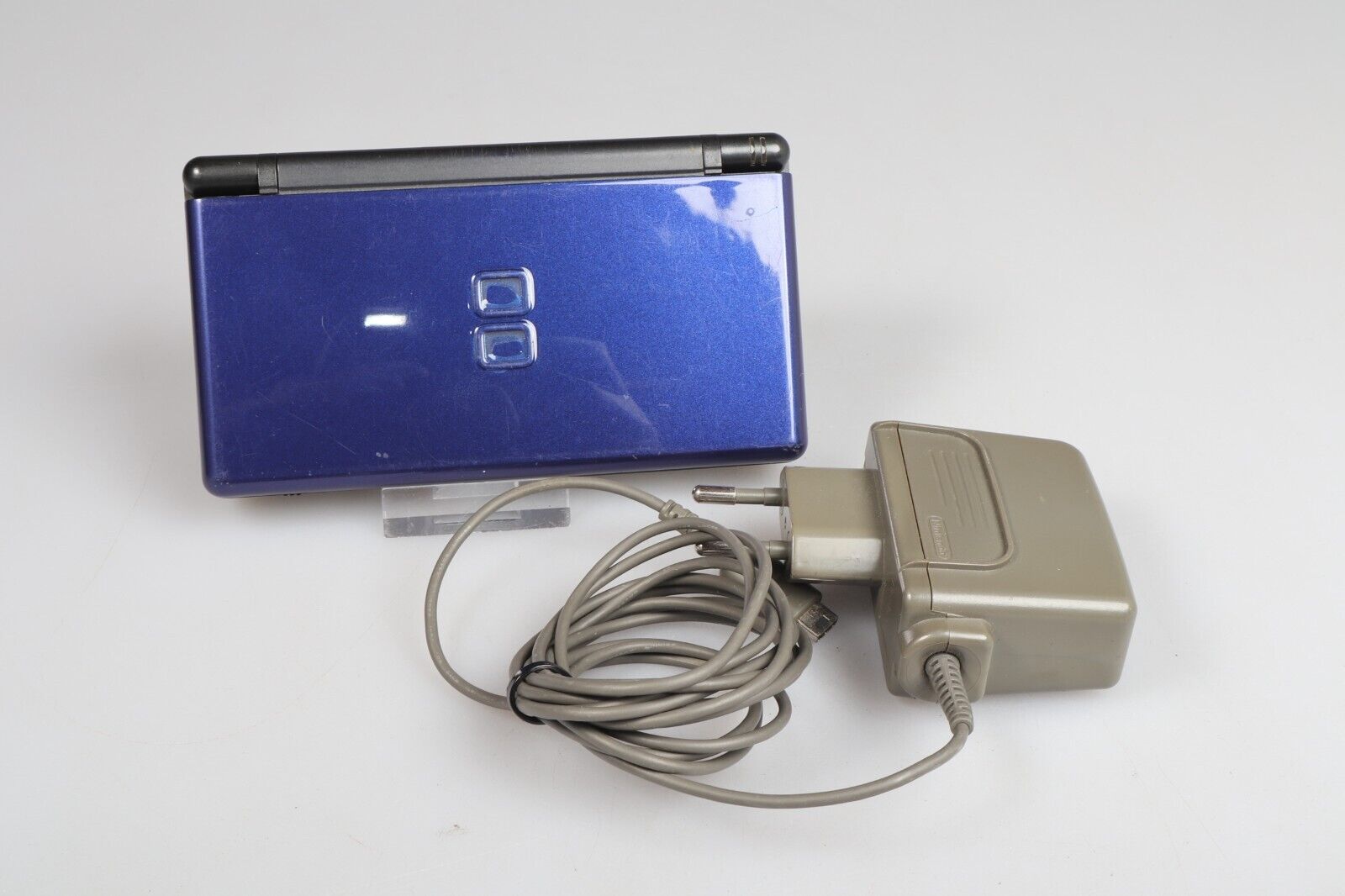 Nintendo DS Lite deals in Blue, Black