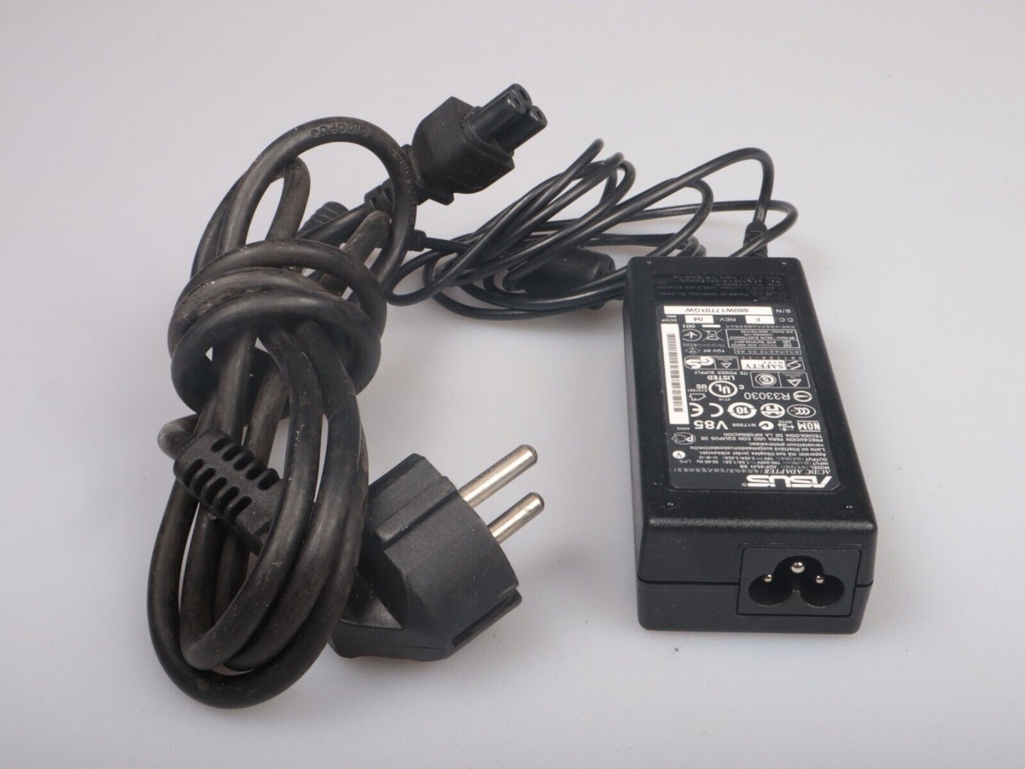 Delta Electronics ADP-65JH BB AC-adapter 19V 3,42A 50-60HZ laptoplader 