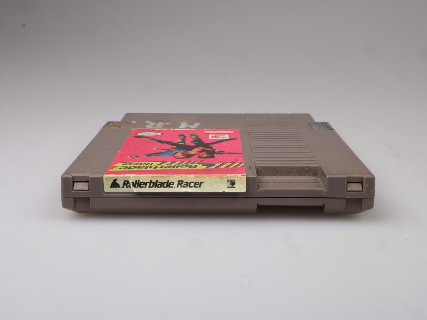 NES | Rollerblade-racer | VS | Nintendo NES-cartridge 