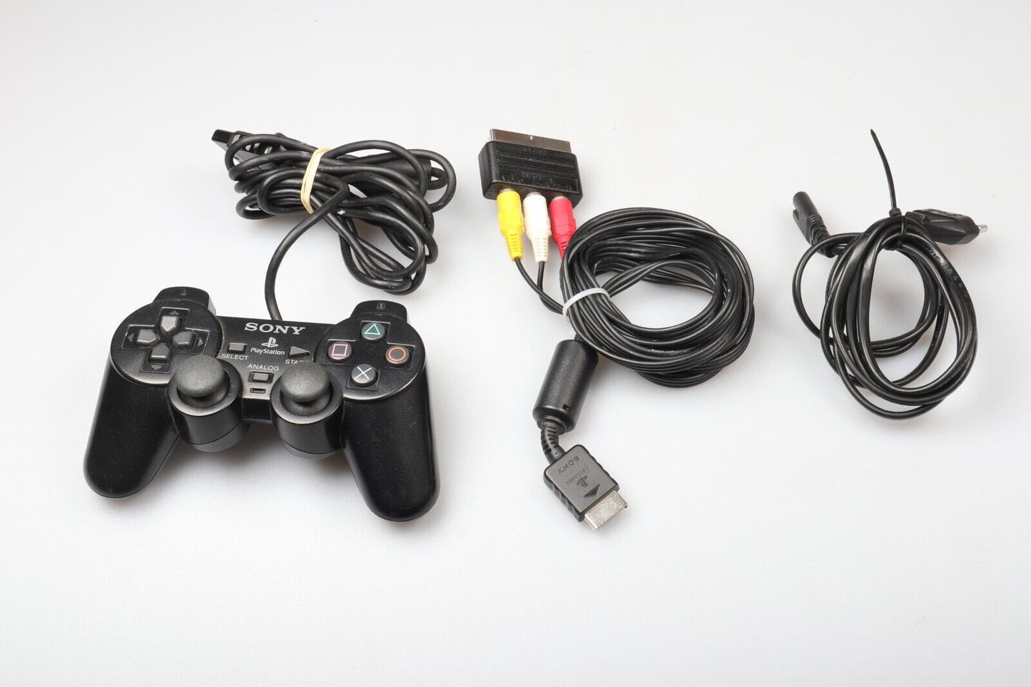 PlayStation 2 | Fat SCPH-30004 | Controller & Cables | Black (DAMAGED UNDERSIDE)
