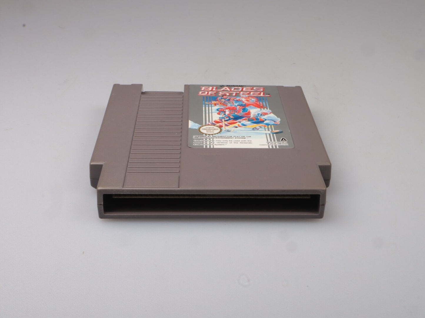 NES | Messen van staal | EAI | Nintendo NES-cartridge 