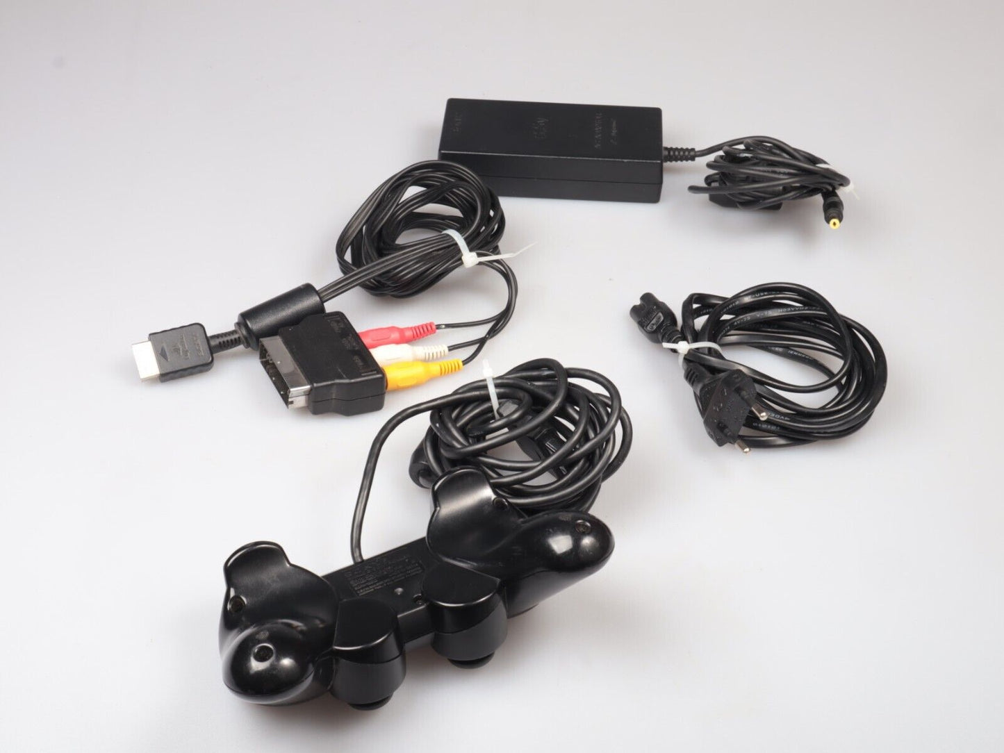 PlayStation 2 | Slim SCPH-70004 Black | Controller & Cables